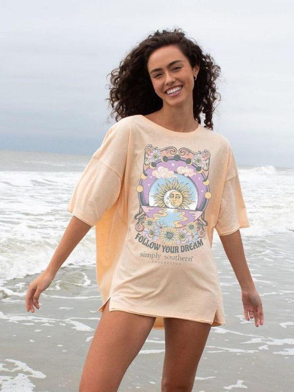 Simply Southern FOLLOW YOUR DREAM Boxy Tee Simply SouthernÂ