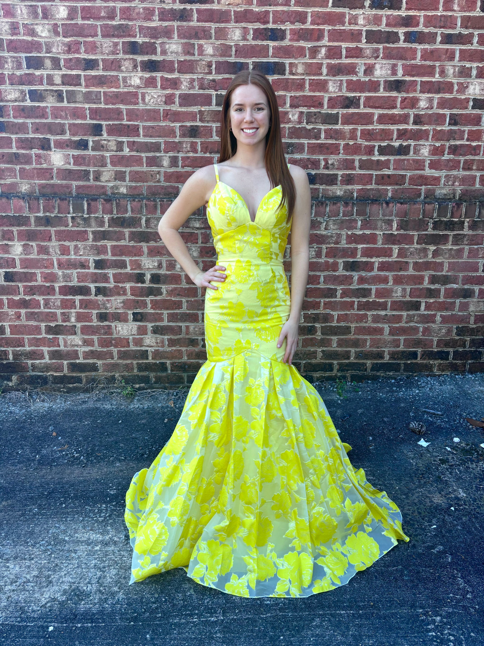 Yellow form fitting dress hotsell