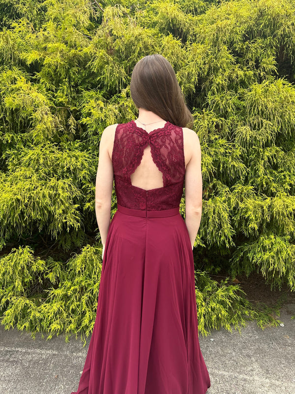 Lucci Lu style 93101 dress in burgundy back