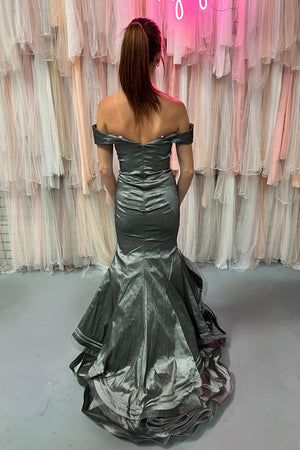 Back of Lucci Lu style 95053 Dress in Charcoal
